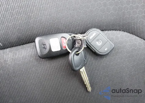 2018 Hyundai Elantra Se from USA, damaged, VIN KMHD74LF8JU475566